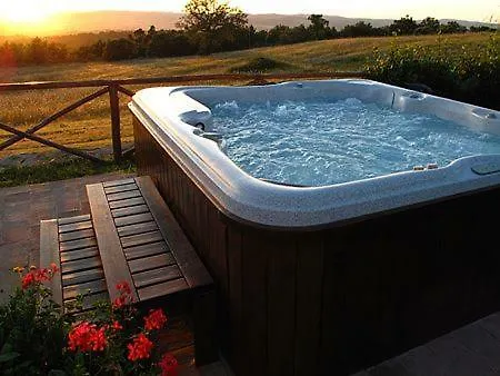 Casale Giacomini Bed and Breakfast